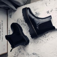 Ботинки челси на массивной подошве фото